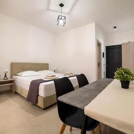 Ns Bed and Breakfast 3*